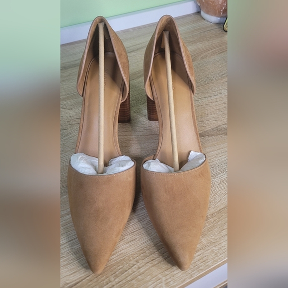 Vince Prim Leather Pump Tan Suede Chunky Heel Pointed Toe Classic 9.5 NWT - Picture 4 of 10